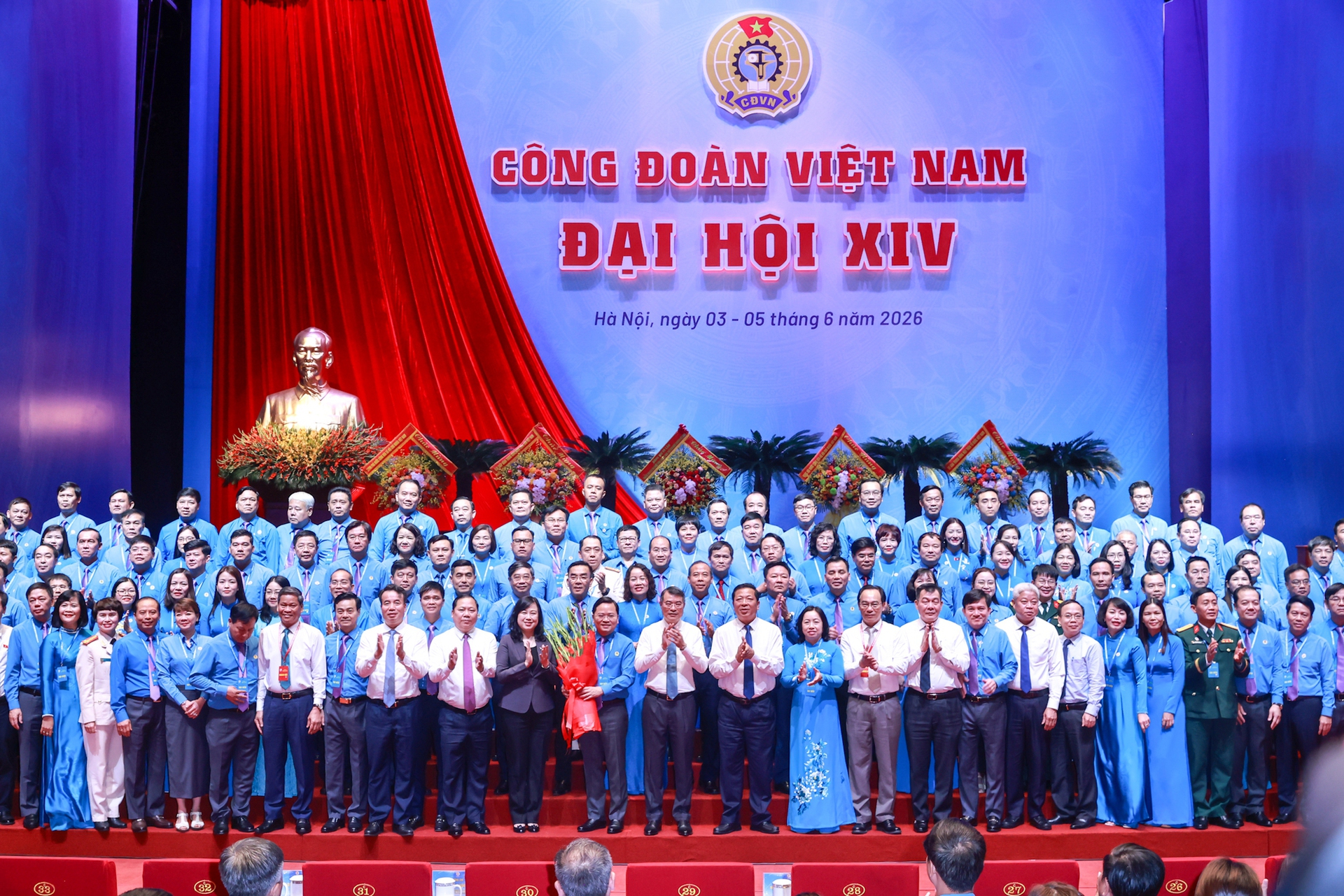&Ocirc;ng Nguyễn Anh Tuấn t&aacute;i đắc cử Chủ tịch Tổng LĐLĐ Việt Nam - Ảnh 2.