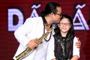 Con gái nghệ sĩ saxophone Trần Mạnh Tuấn 