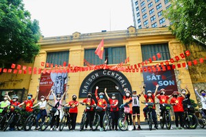 Du lịch bằng những "cái chạm" - Ảnh 1.