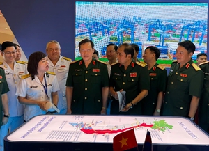 Sản phẩm kinh tế, quốc phòng Việt Nam triển lãm tại Campuchia