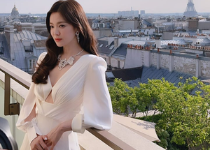 Nhan sắc rạng ngời, trẻ trung của Song Hye-kyo