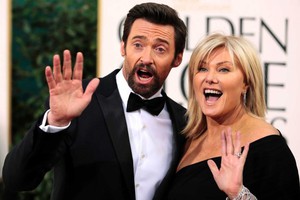 Vợ "người sói" Hugh Jackman đệ đơn ly hôn, tố bị phản bội - Ảnh 2.