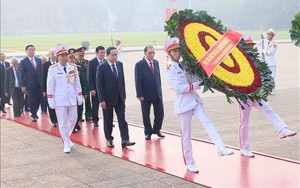 Lãnh đạo Đảng, Nhà nước vào Lăng viếng Chủ tịch Hồ Chí Minh