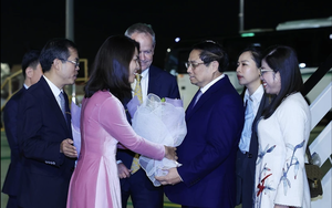 Thủ tướng Phạm Minh Chính và Phu nhân tới Melbourne