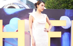 Hoa hậu Tiểu Vy lung linh trên thảm đỏ bế mạc HIFF 2024