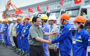 Ngắm máy soi chiếu 3D "khủng" tại sân bay Nội Bài - Ảnh 2.