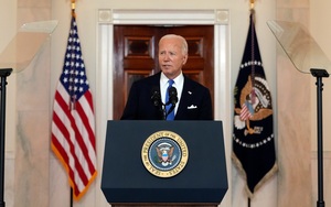 Tổng thống Joe Biden chỉ trích phán quyết có lợi cho ông  Donald Trump