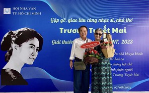 Nhà thơ Trương Tuyết Mai mừng tuổi 80 với tác phẩm 