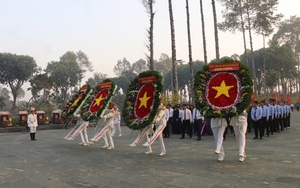 Lãnh đạo TP HCM tưởng niệm các Mẹ Việt Nam  anh hùng, anh hùng liệt sĩ tại Củ Chi