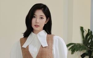 Quốc Trường điển trai, sánh vai mỹ nhân Tiểu Vy - Ảnh 4.