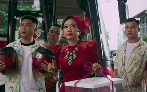 Nghệ sĩ Ái Như thấy thú vị khi nằm trong quan tài - Ảnh 5.