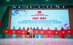 UBND TPHCM c&oacute; chỉ đạo về c&ocirc;ng tr&igrave;nh "Đường cờ Tổ quốc - Đường hoa C&ocirc;n Đảo" của B&aacute;o Người Lao Động - Ảnh 2.