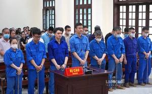 Nhóm lãnh đạo Hải quan nhận hối lộ , buôn lậu lĩnh án tù nặng nề - Ảnh 2.