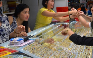 Sáng 3-10, giá vàng miếng SJC giảm- Ảnh 2.