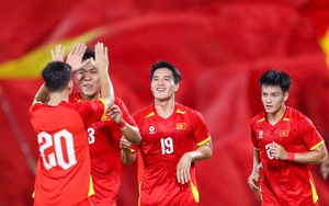 Tuyển U22 Việt Nam hết sợ bóng bổng - Ảnh 6.