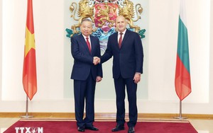 Tổng thống Rumen Radev giới thiệu với Tổng Bí thư Tô Lâm về công nghiệp quốc phòng Bulgaria - Ảnh 2.