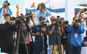 Đô thị cấp đặc biệt cần mô hình báo chí đặc thù (*): Vững vàng vai trò tiên phong - Ảnh 3.