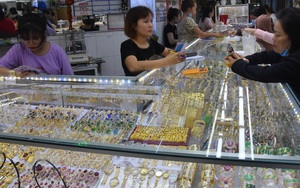 Kho vàng khổng lồ "ngủ yên" của của Ấn Độ - Ảnh 3.