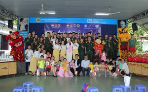 Ngày hội Trung thu cho trẻ em khó khăn tại TP HCM mang ý nghĩa kinh tế sâu sắc - Ảnh 1.