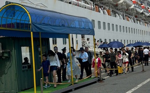 Tàu Celebrity Solstice trở lại Việt Nam mang theo 2 . 500 Du khách khám phá TPHCM - Ảnh 14.