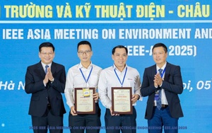 EVNHCMC ủng hộ Quỹ “Chung một tấm lòng: Vì miền Trung thương yêu” - Ảnh 4.