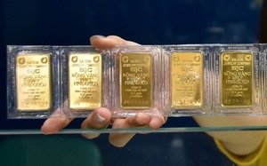 Giá vàng hôm nay 17 - 11: Tăng trở lại theo đà phục hồi của đồng USD - Ảnh 1.