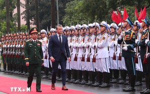 Tổng Bí thư Tô Lâm tiếp Bộ trưởng Bộ Chiến tranh Mỹ Pete Hegseth - Ảnh 2.