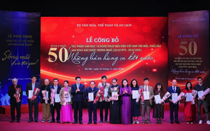 Bồi đắp hệ gi&aacute; trị con người Việt Nam - Ảnh 2.