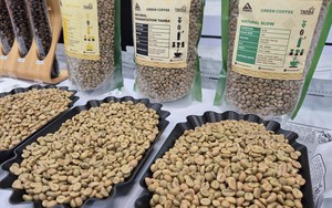 Gi&aacute; c&agrave; ph&ecirc; h&ocirc;m nay 17-12: Lao dốc d&ugrave; Brazil ra h&agrave;ng nhỏ giọt - Ảnh 1.