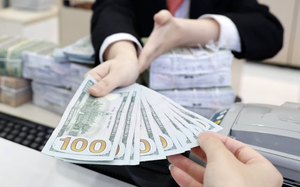 Giá USD tự do giảm mạnh , thủng mốc 27 . 000 Đồng: Thông tin mới nhất - Ảnh 1.