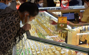 Gi&aacute; v&agrave;ng SJC v&agrave; v&agrave;ng nhẫn tăng trở lại v&agrave;o s&aacute;ng 31 - 12 - Ảnh 1.