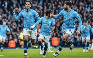 Pep Guardiola nhận bằng tiến sĩ danh dự Đại học Manchester trước ngày sang Mỹ - Ảnh 3.