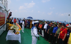 Kéo dài thời gian cuộc thi viết về chủ quyền và cuộc thi ảnh "Thiêng liêng cờ Tổ quốc" - Ảnh 3.