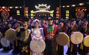 Nhạc Việt ở sân chơi ngoại - Ảnh 3.
