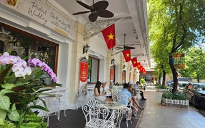 Dịp lễ 30-4, đến TP HCM bị nâng giá khách sạn, resort, gọi ngay đường dây nóng- Ảnh 1.