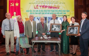 T&aacute;i bản nhiều ấn phẩm đặc biệt về Chủ tịch Hồ Ch&iacute; Minh - Ảnh 2.