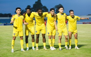  V-League 2025-2026: Bóng đá miền Trung lao đao - Ảnh 1.
