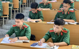 Các trường ĐH ở TP HCM dự kiến điểm sàn nhóm ngành sức khỏe - Ảnh 5.