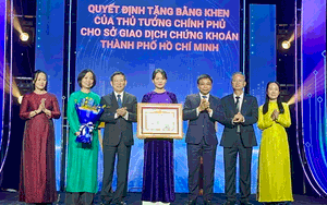 Chứng khoán bùng nổ giá trị giao dịch - Ảnh 2.