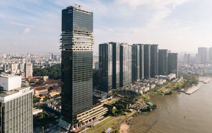 Tỉ phú Nguyễn Thị Phương Thảo hát tại lễ khánh thành Saigon Marina IFC - Ảnh 1.