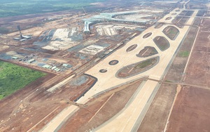 Cân nhắc kỹ khi chuyển toàn bộ chuyến bay quốc tế từ Tân Sơn Nhất về Long Thành- Ảnh 1.