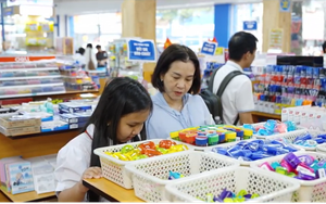 FAHASA đạt mốc 150 nh&agrave; s&aacute;ch tr&ecirc;n to&agrave;n quốc - Ảnh 2.