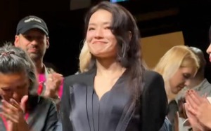 Thư Kỳ: "Kh&ocirc;ng trang điểm, t&ocirc;i cũng giống phụ nữ 50 tuổi" - Ảnh 7.