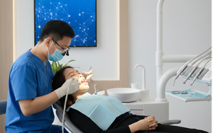 Hoại tử v&ugrave;ng k&iacute;n do đ&aacute;i th&aacute;o đường kiểm so&aacute;t k&eacute;m - Ảnh 1.