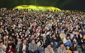 Doanh thu du lịch TPHCM đạt 2 . 632 Tỉ đồng nhờ lượng khách kỷ lục - Ảnh 1.