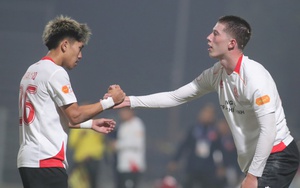 V-League 2025-2026: Đ&aacute; b&oacute;ng bằng đam m&ecirc; liệu c&oacute; trụ hạng?  - Ảnh 2.