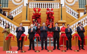 Tổng B&iacute; thư T&ocirc; L&acirc;m thăm, ch&uacute;c Tết nguy&ecirc;n Tổng B&iacute; thư N&ocirc;ng Đức Mạnh - Ảnh 2.