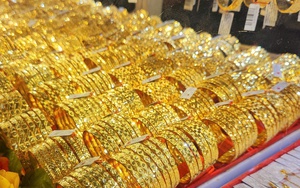 Gi&aacute; v&agrave;ng v&agrave; bạc tăng mạnh Tối 20 - 2: Xu hướng đầu tư 2026 - Ảnh 1.