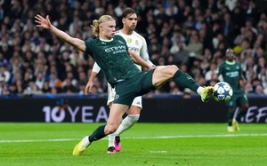 Soi tỉ số trận Leeds - Manchester City: Khuất phục ph&aacute;o đ&agrave;i Elland Road - Ảnh 3.