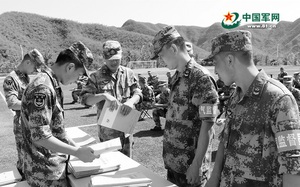 Trung Quốc bắt đại gia bất động sản, lộ diện &ldquo;&ocirc;ng tr&ugrave;m&rdquo; đứng sau - Ảnh 3.